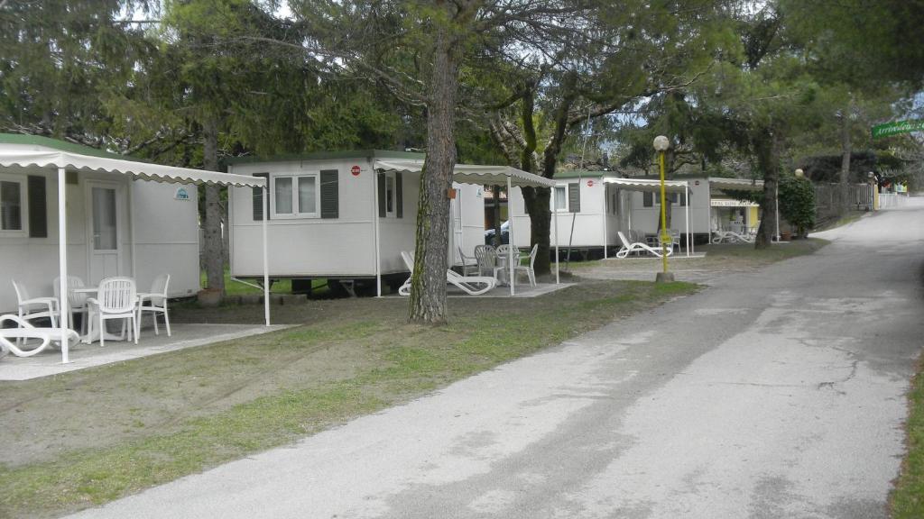 מלון פייטרמורטה Camping Daino מראה חיצוני תמונה